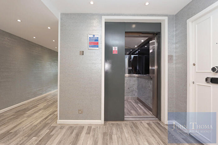 2 Bedroom Apartment For Sale In The Bowls, Chigwell, Essex, IG7