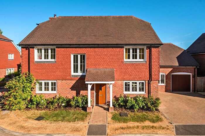 5 Bedroom Detached House For Sale In Standings Close, Matfield, TN12
