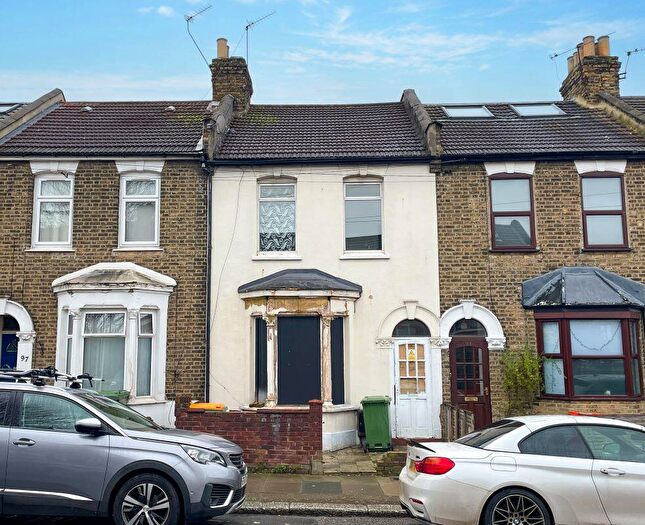 4 Bedroom Terraced House For Sale In Caistor Park Road, Stratford, E15