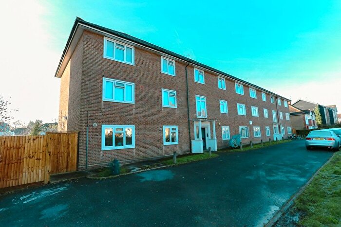 2 Bedroom Flat To Rent In Pinner Road, Northwood, Greater London, HA6