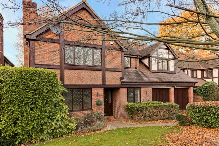 5 Bedroom Detached House To Rent In Sandon Close, Esher, Surrey, KT10