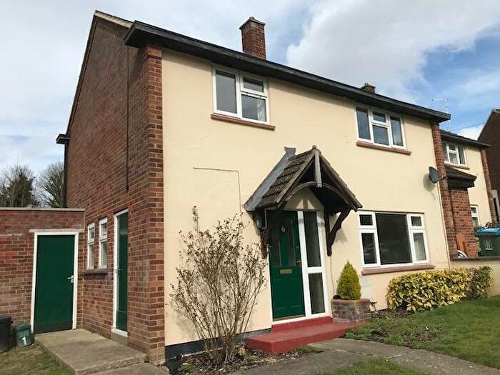 3 Bedroom House To Rent In Halton Wood Road, Halton Camp, HP22