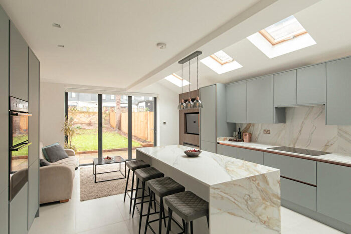 3 Bedroom Terraced House For Sale In Hatcham Park Road, New Cross, SE14