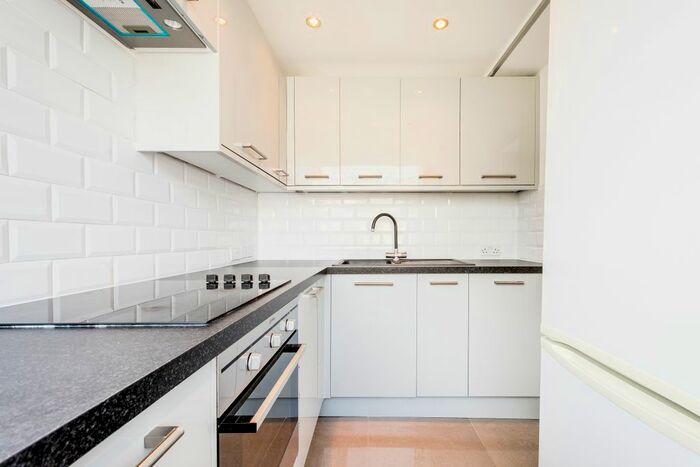 1 Bedroom Flat To Rent In The Water Gardens, London, W2