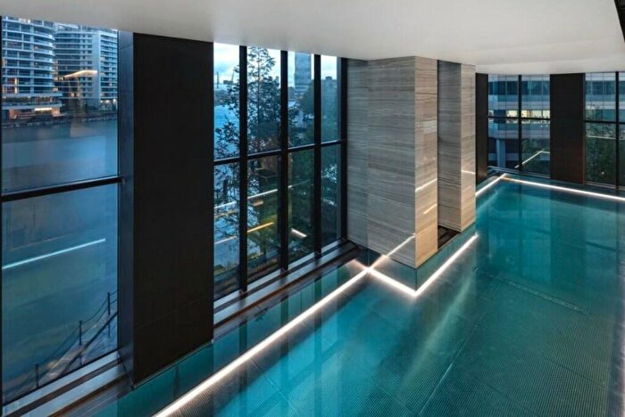 2 Bedroom Apartment To Rent In Harcourt Tower, London, E14