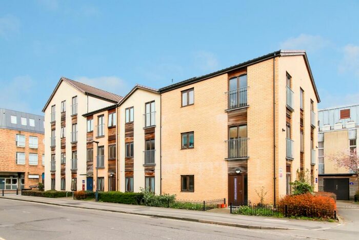 2 Bedroom Apartment To Rent In Albion Place, City Centre, OX1