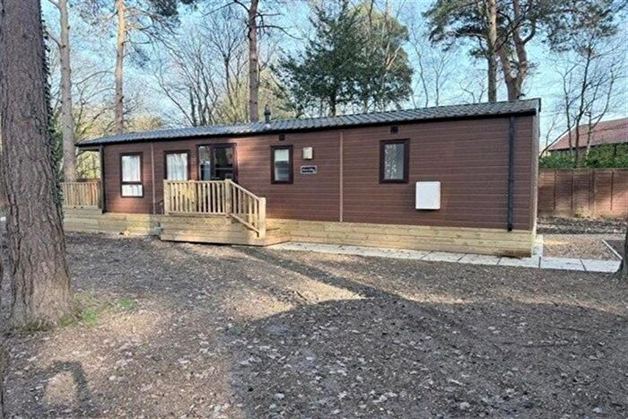 2 Bedroom Property To Rent In Nine Mile Ride, Finchampstead, Wokingham, RG40