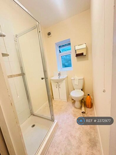 Studio To Rent In Eastern Avenue, London, RM1