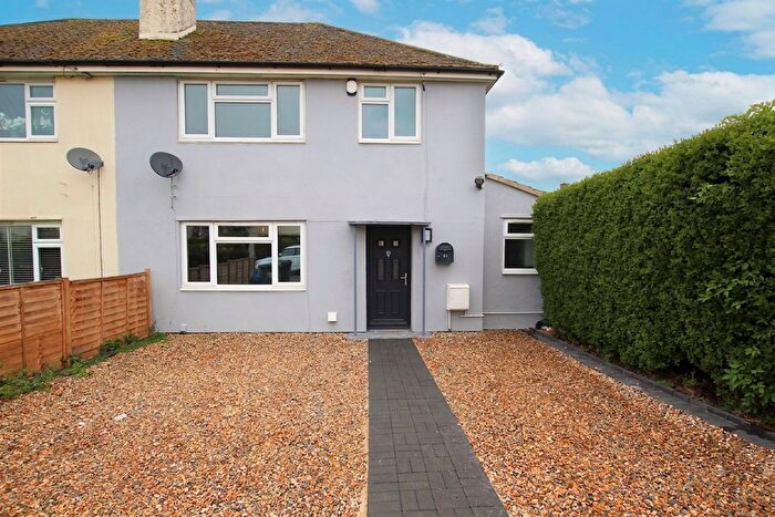 3 Bedroom Semi Detached House For Sale In Sandyleaze, Gloucester, GL2