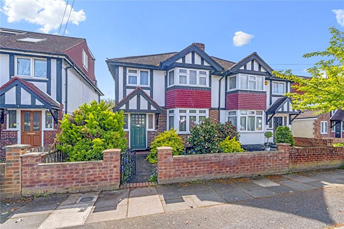 Property For Sale In Rivermeads Avenue, Twickenham, TW2
