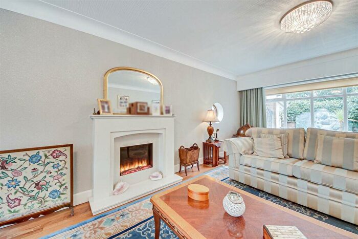 3 Bedroom Detached Bungalow For Sale In Westbourne Road, Southport, PR8