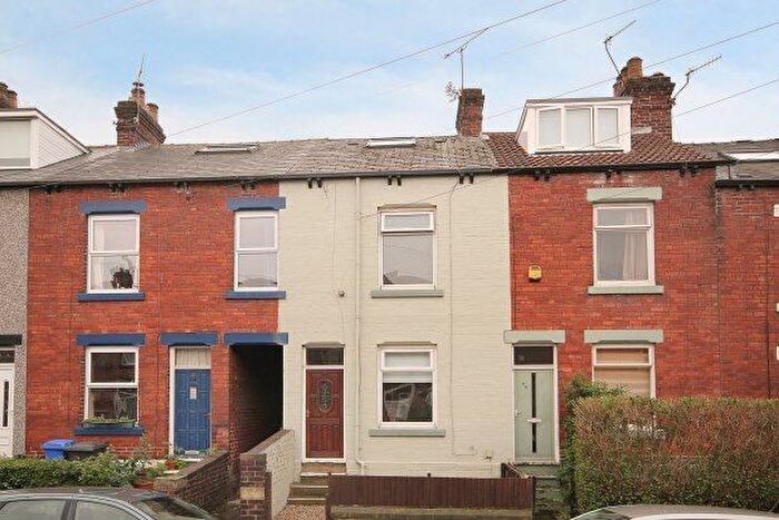 3 Bedroom Terraced House To Rent In Upper Valley Road, Sheffield, S8