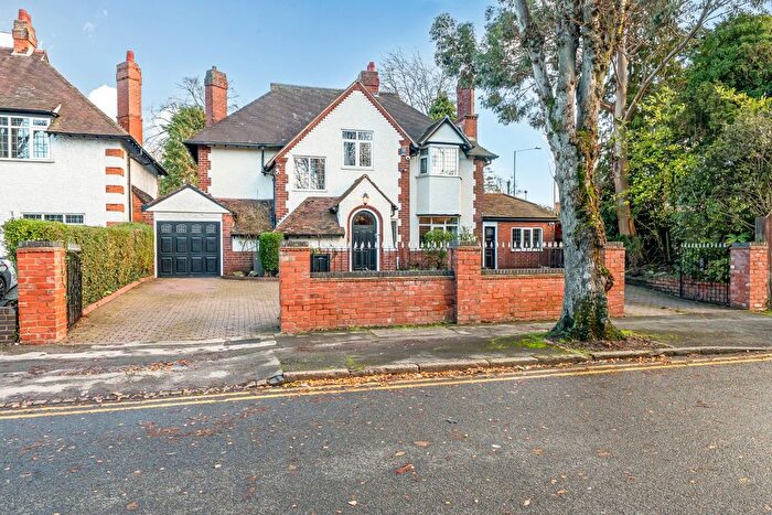 5 Bedroom Detached House For Sale In The Crescent, Solihull, West Midlands, B91