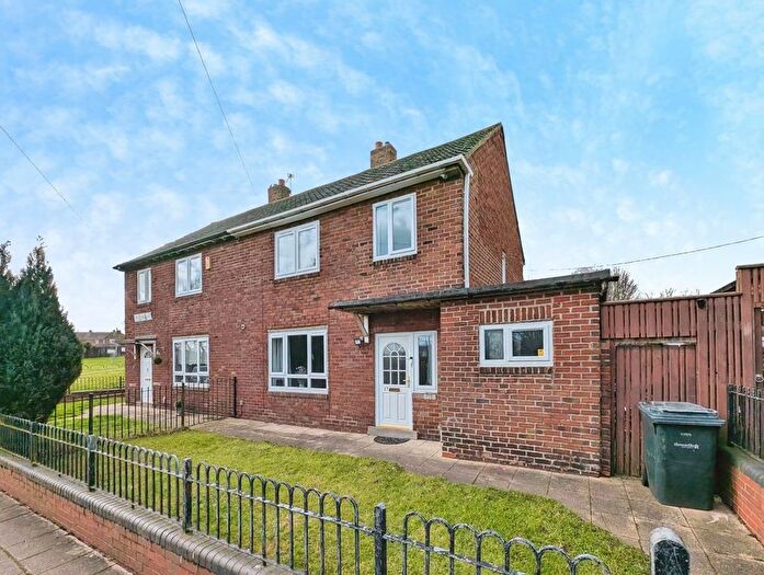 3 Bedroom Semi Detached House For Sale In Houghton Avenue, Cowgate, Newcastle Upon Tyne, NE5