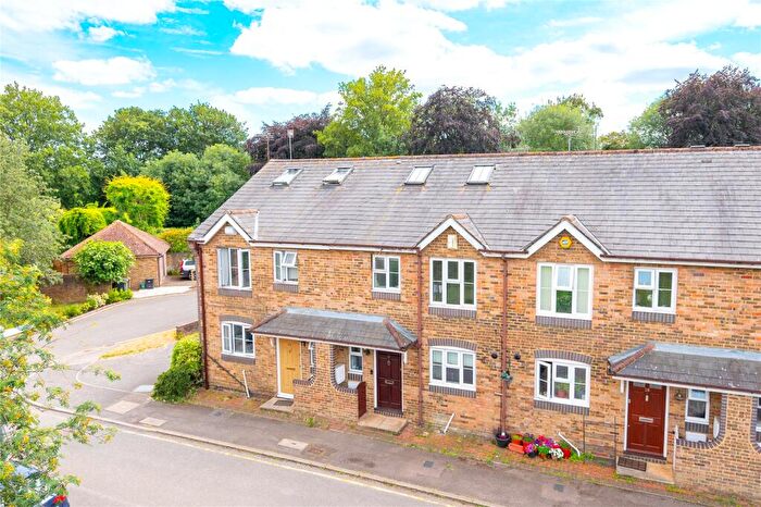 4 Bedroom Terraced House For Sale In De Tany Court, St. Albans, Hertfordshire, AL1