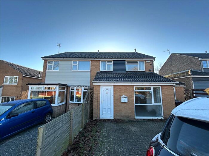 3 Bedroom Semi-Detached House To Rent In Waveney Close, Allestree, Derby, DE22