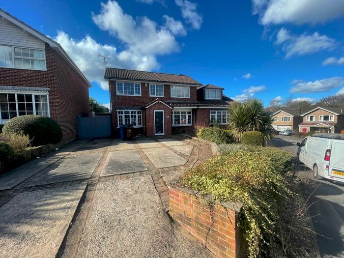 4 Bedroom Detached House To Rent In Stanley Road, Chapeltown, Sheffield, S35