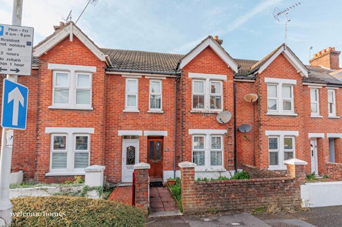 3 Bedroom Terraced House To Rent In St. Johns Road, Poole, BH15