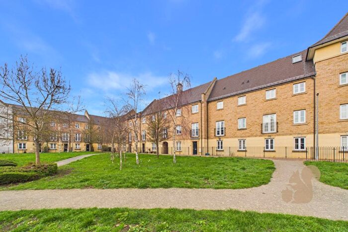 2 Bedroom Flat For Sale In Chapman Place, Colchester, CO4