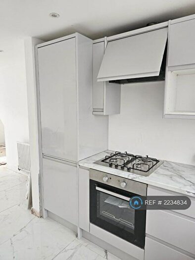 2 Bedroom Flat To Rent In Church Road, Barking, IG11