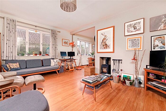 3 Bedroom Detached House For Sale In Wimpole Road, Barton, Cambridge, CB23