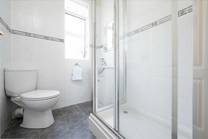 2 Bedroom Bungalow For Sale In Reservoir Road, Gourock, PA19