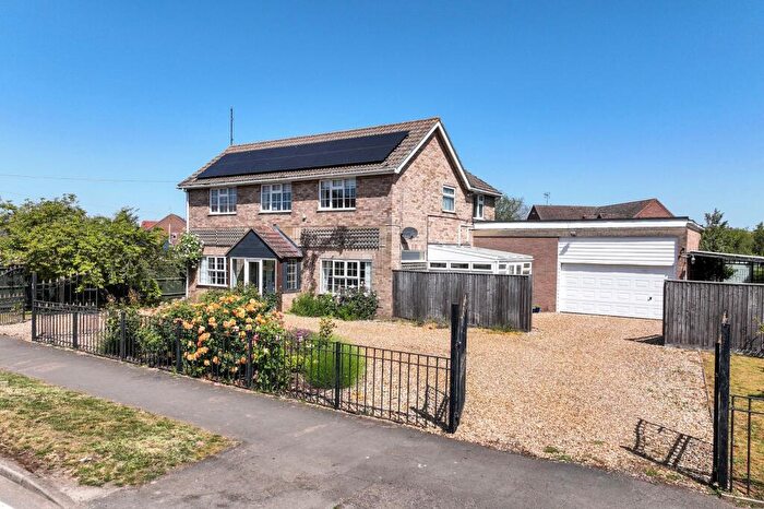 4 Bedroom Detached House For Sale In Gorefield Road, Leverington, PE13