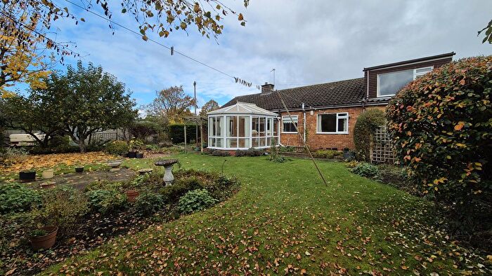 3 Bedroom Detached Bungalow For Sale In Stonebridge Lane, Long Itchington, CV47