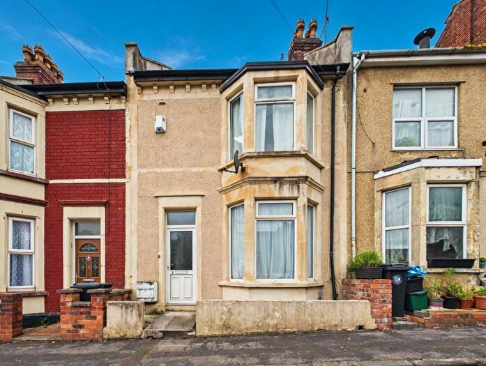 3 Bedroom Terraced House For Sale In Napier Street, Bristol, BS5