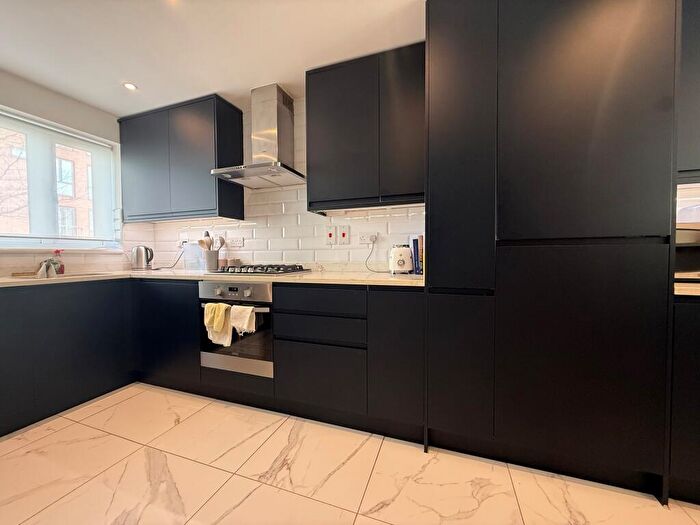 4 Bedroom Terraced House To Rent In Penn Way, Welwyn Garden City, AL7