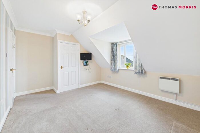 1 Bedroom Apartment For Sale In Crosshall Road, Eaton Ford, St. Neots, Cambridgeshire, PE19