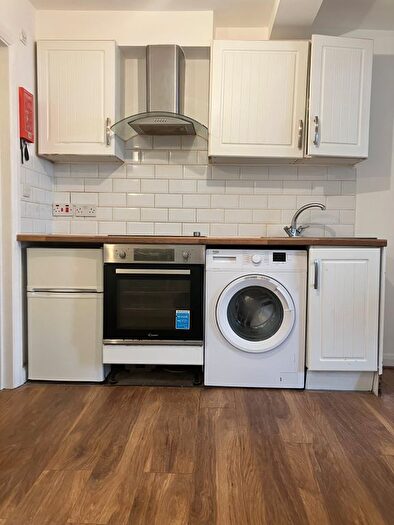 Studio To Rent In Cranfield Close, London, SE27