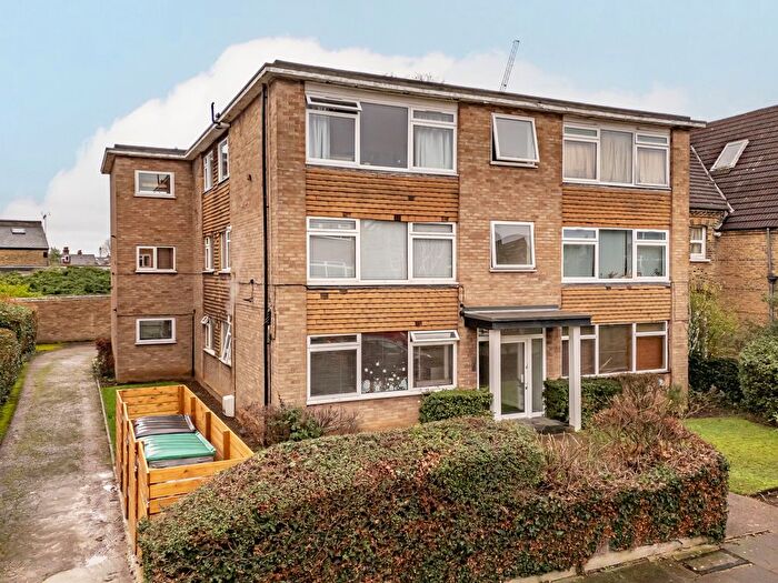 1 Bedroom Flat For Sale In Stanley Road, Wimbledon, London, SW19