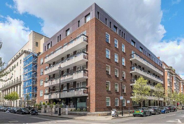 3 Bedroom Flat To Rent In Weymouth Street, London W1W