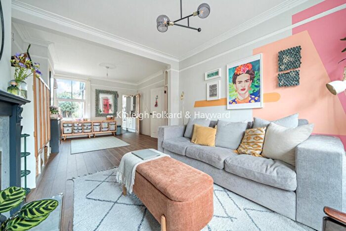 4 Bedroom Terraced House To Rent In Croft Road, Bromley, Kent, BR1