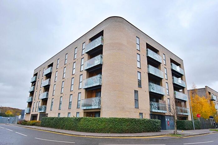 2 Bedroom Flat For Sale In Furrow House, Hickman Avenue, Highams Park., E4