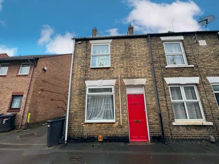 3 Bedroom House To Rent In Cavindish Street, PE1