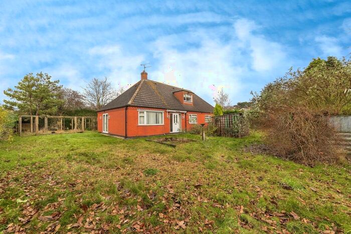 3 Bedroom Detached Bungalow For Sale In Cottage Lane, Collingham, Newark, NG23