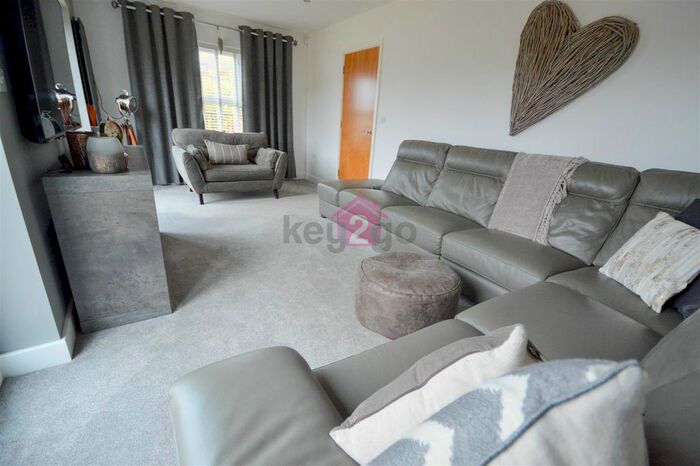 4 Bedroom Detached House For Sale In Berrisford Avenue, Eckington, Sheffield, S21