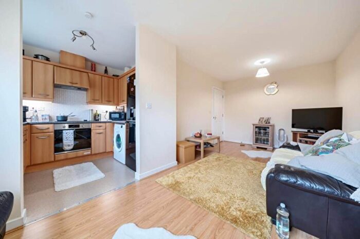 2 Bedroom Flat For Sale In Elizabeth House, Stanmore, HA7