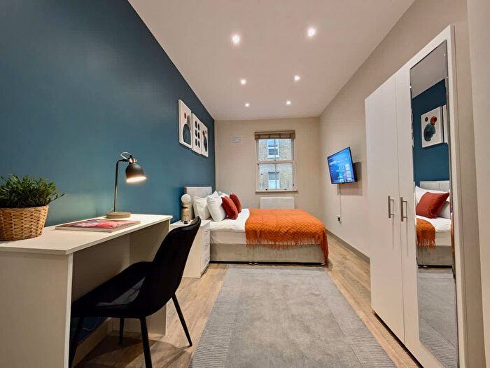 1 Bedroom Studio To Rent In Battersea High Street, London, SW11