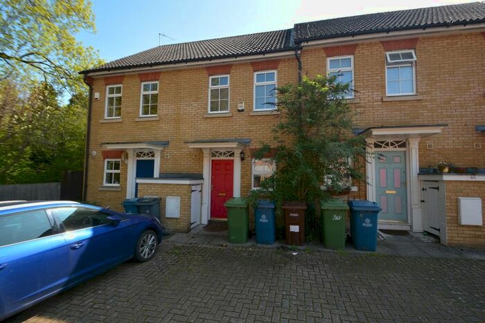 2 Bedroom Terraced House To Rent In Edinburgh Close, Pinner, HA5