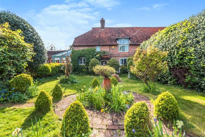 4 Bedroom Semi-Detached House For Sale In Long Reach, Ockham, GU23