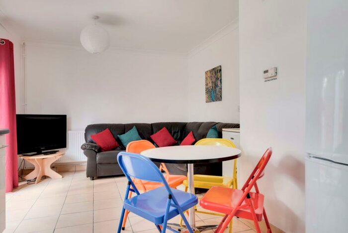 1 Bedroom House To Rent In Essex Road, Canterbury, CT1