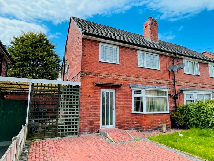 3 Bedroom Semi-Detached House To Rent In Derby Road, Golborne, Warrington, WA3
