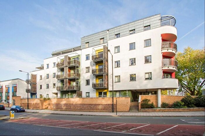 1 Bedroom Flat For Sale In Crown Dale, Crystal Palace, London, SE19