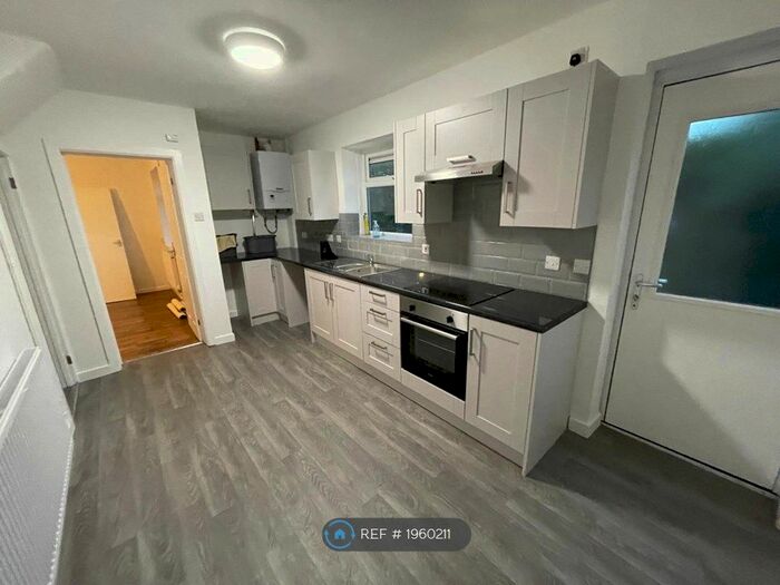 3 Bedroom Terraced House To Rent In Birchgrove Road, Birchgrove, Swansea, SA7