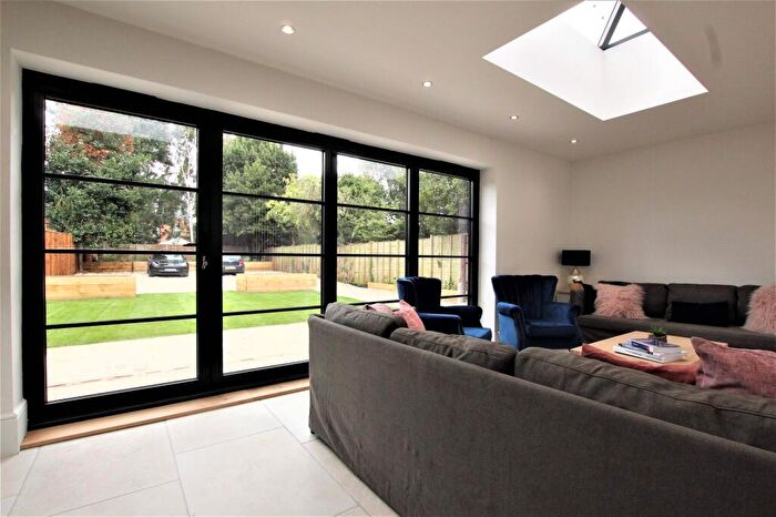 8 Bedroom Detached House To Rent In Henry Road, Gloucester, GL1