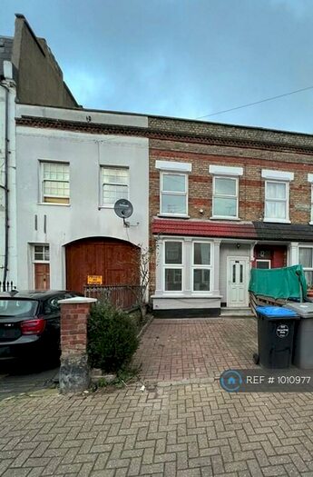 3 Bedroom Semi-Detached House To Rent In Rucklidge Avenue, London, NW10