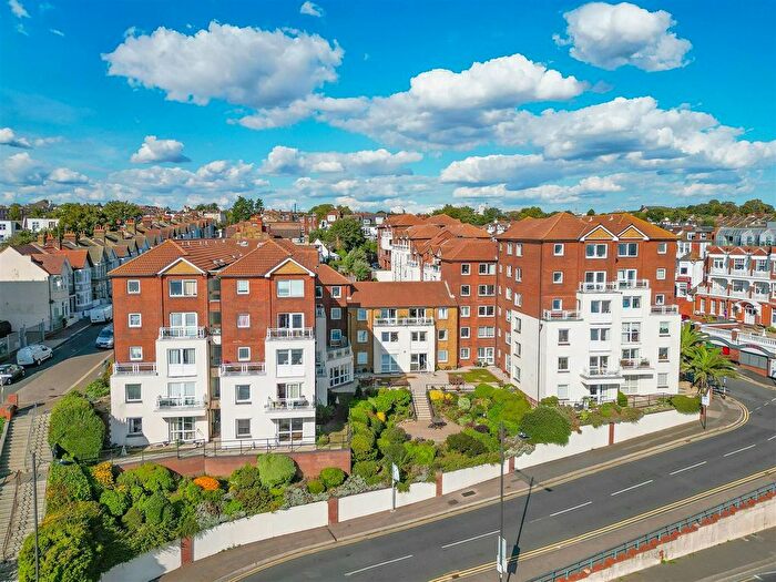 2 Bedroom Property For Sale In Holland Road, Westcliff-On-Sea, SS0